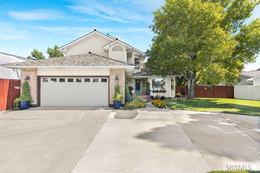 3131 Escalante Avenue - Photo 1