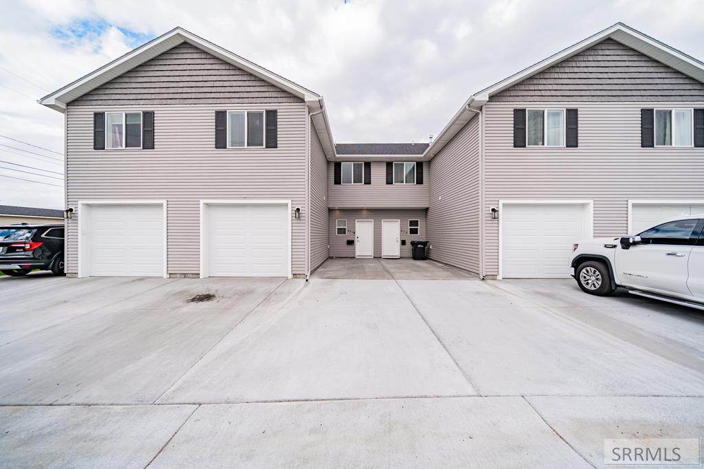 367 Fanning Avenue - Photo 1