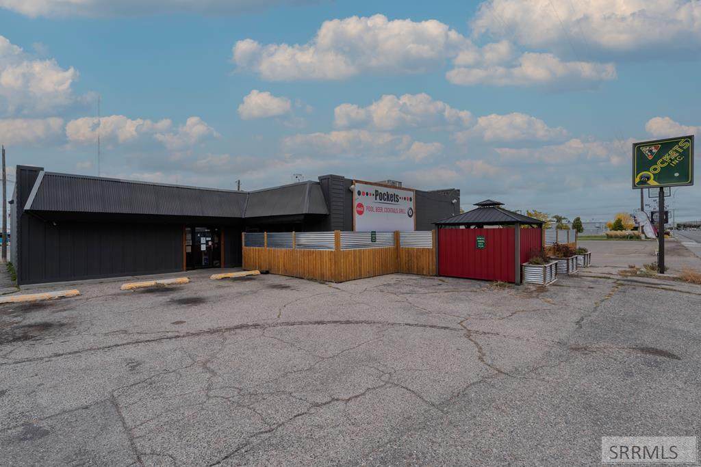 905 Lincoln Road - Photo 1