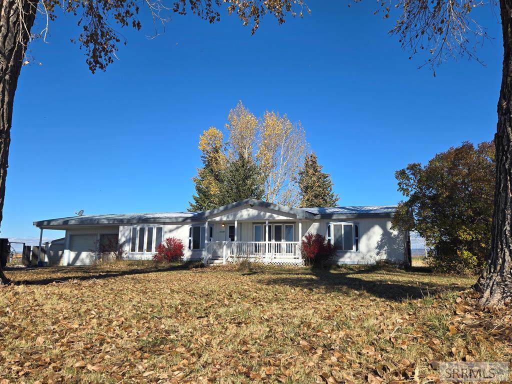 3355 1000 N - Photo 1