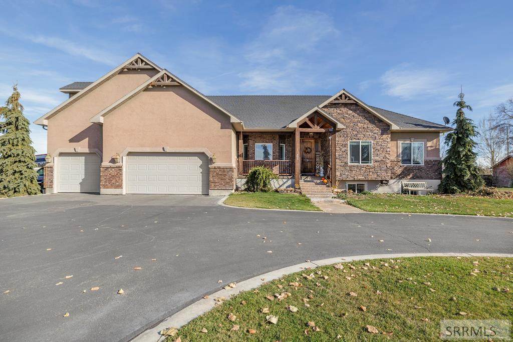 406 3846 E - Photo 1