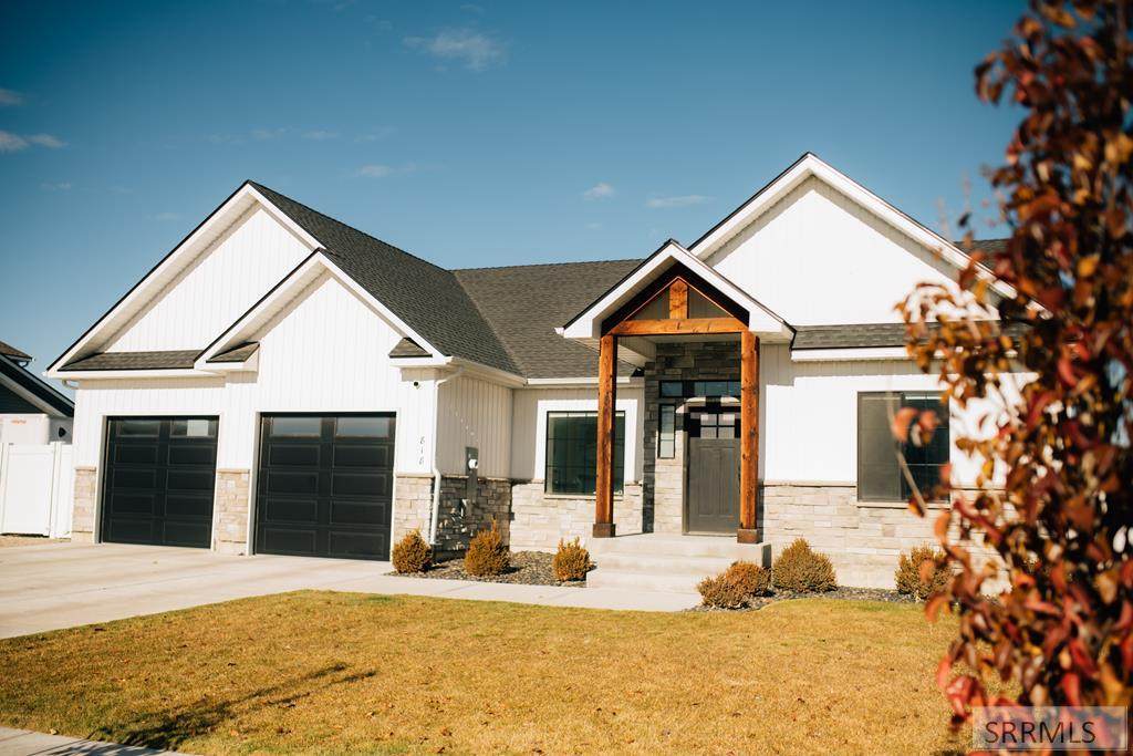 818 1475 N - Photo 1