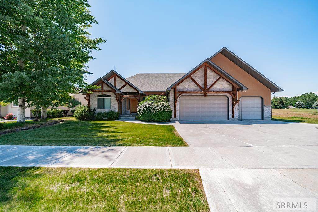 5035 Shadow Creek Drive - Photo 1