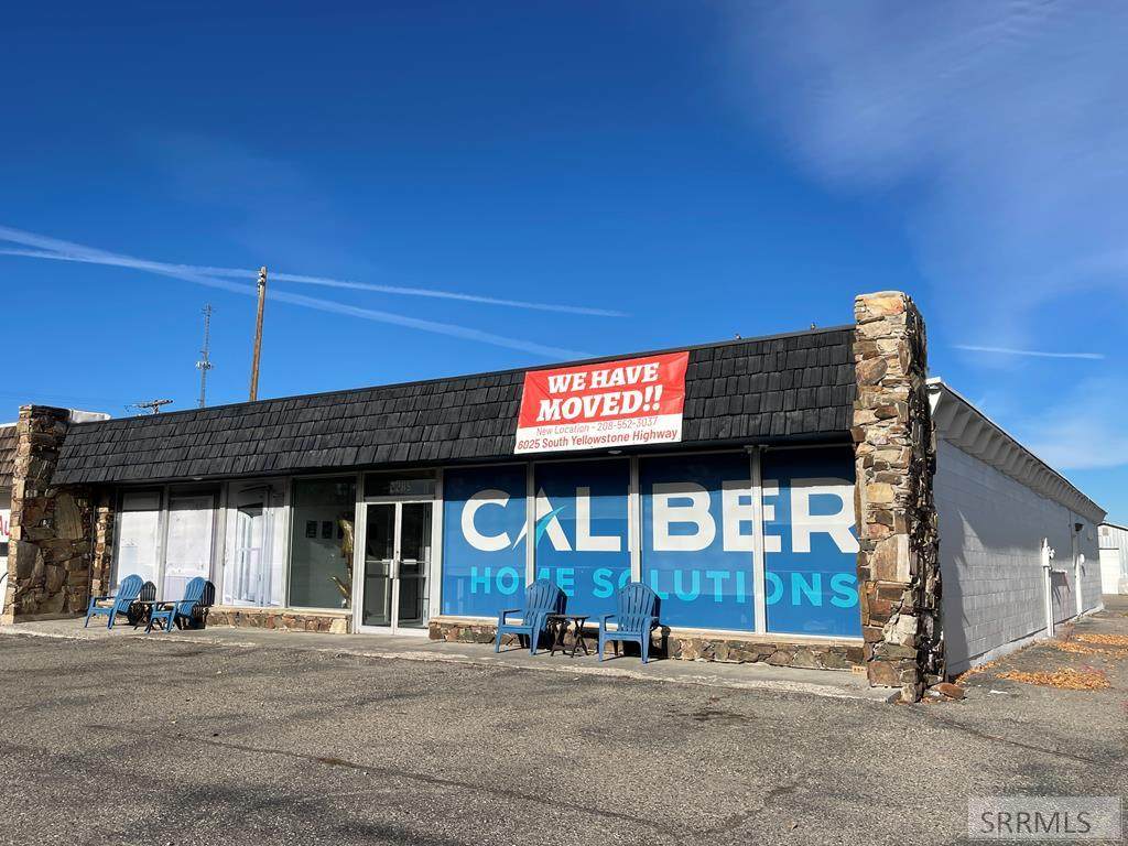 2285 Yellowstone Hwy - Photo 1