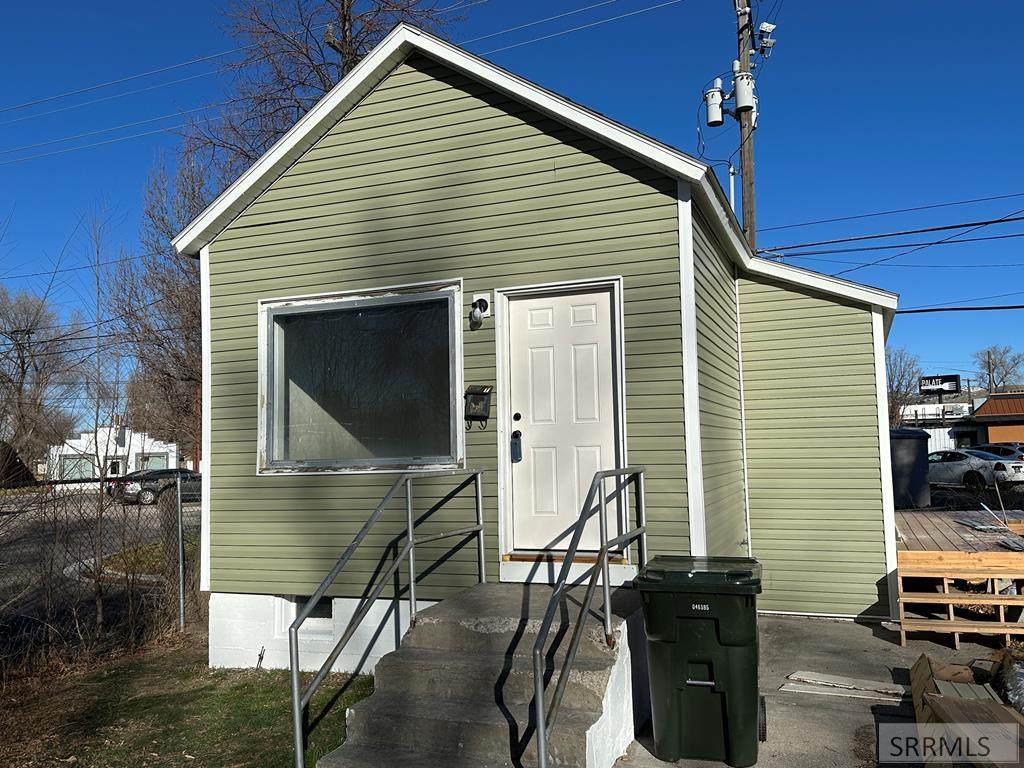 1028 9th Avenue - Photo 1