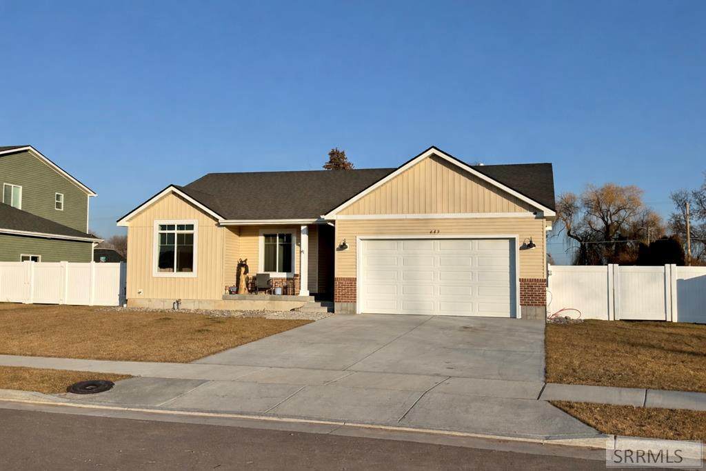 449 Meadow Ave - Photo 1
