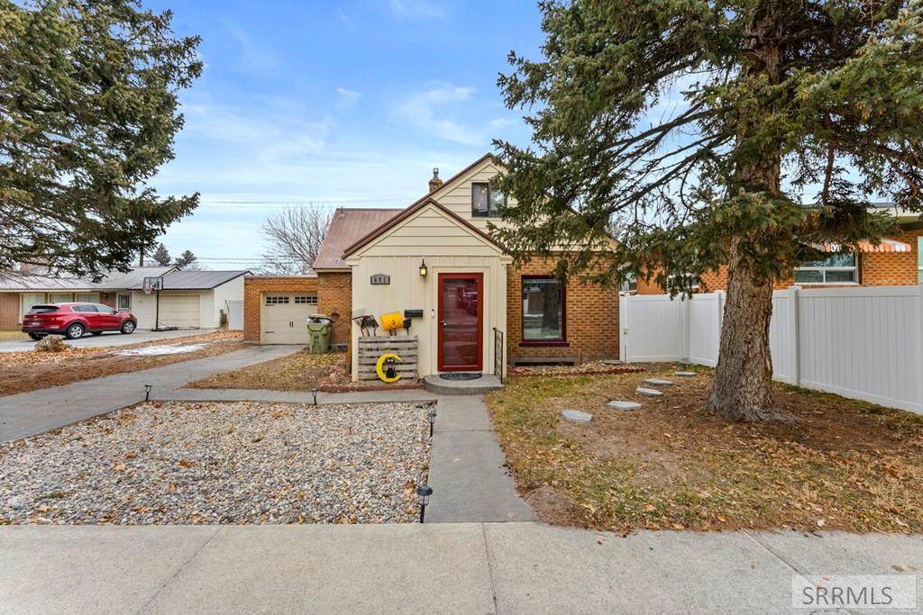 491 8th Street - Photo 1