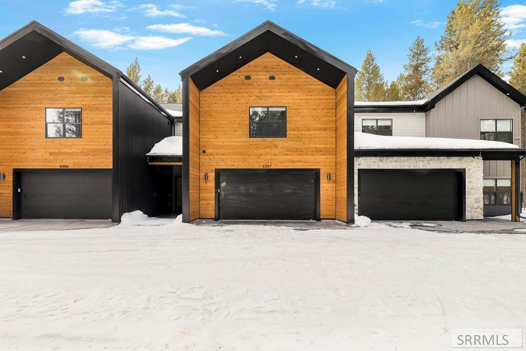 4357 Yeti Ln - Photo 1