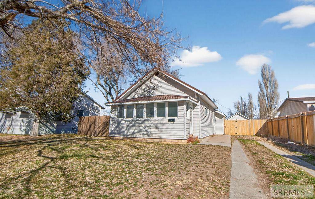 221 Madison - Photo 1