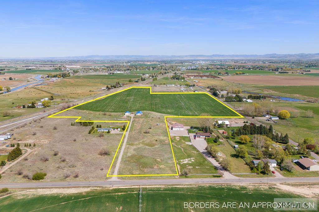 165 900 W - Photo 1