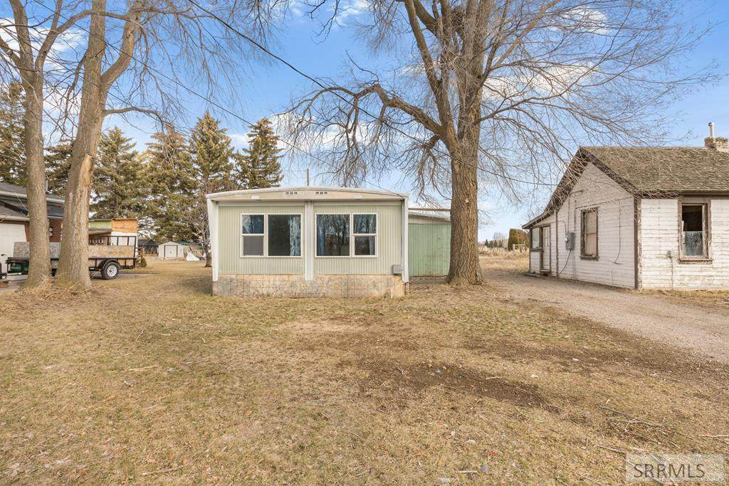 5571 Iona Road - Photo 1