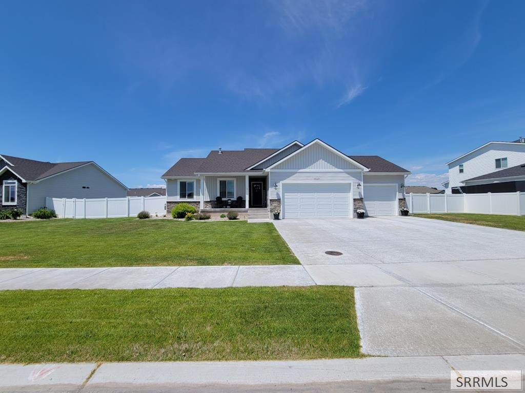 3965 Barcelona Ave - Photo 1