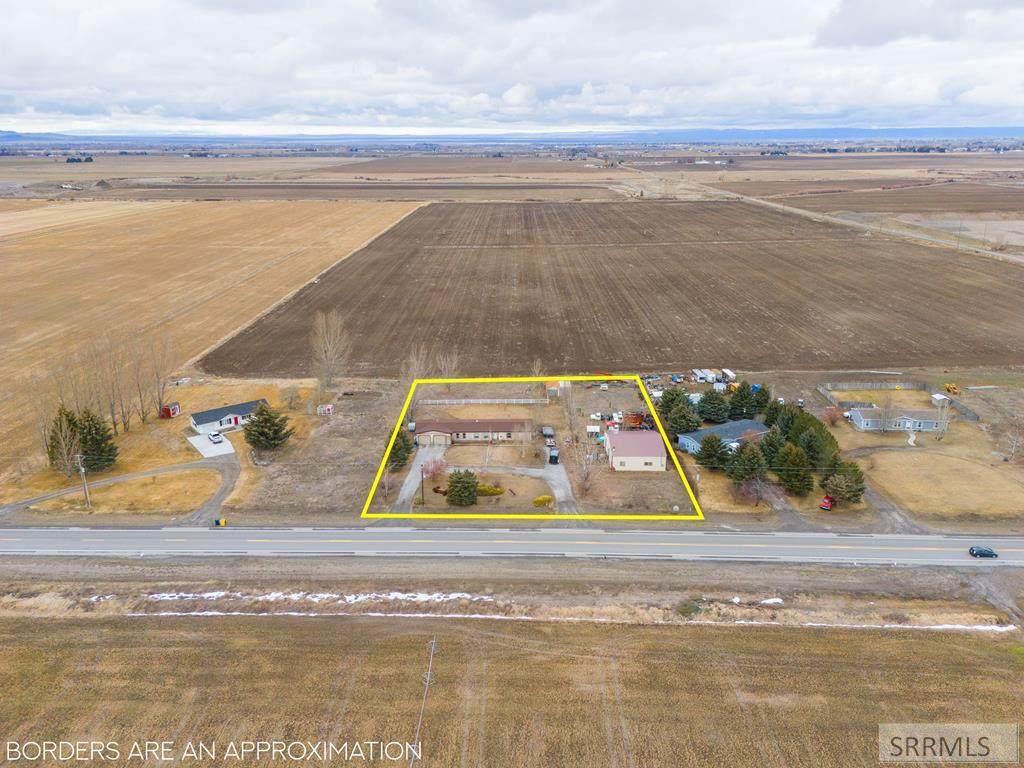 3774 Highway 33 - Photo 1