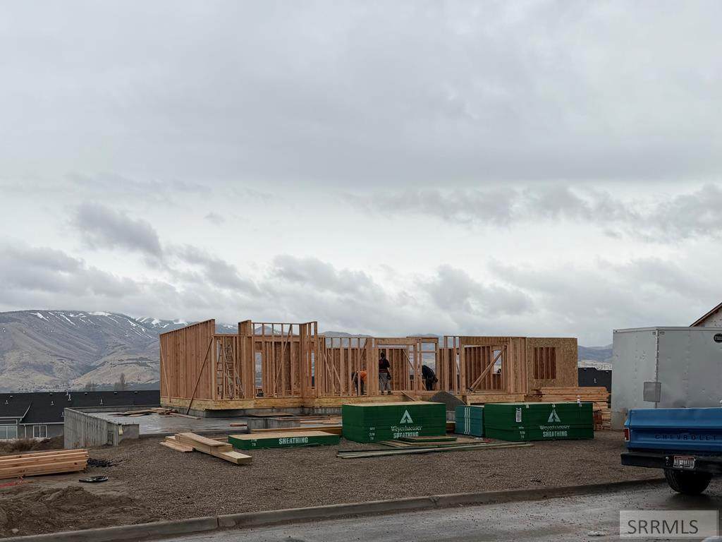 3039 Alexandre Drive - Photo 1