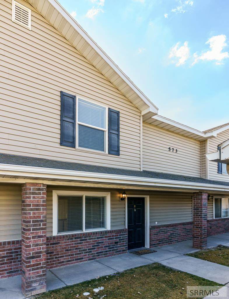 573 Raven Way - Photo 1