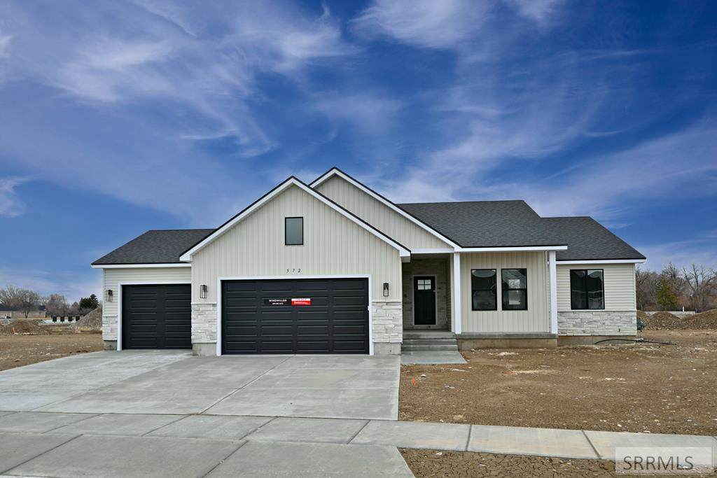 572 Fieldstone Drive - Photo 1