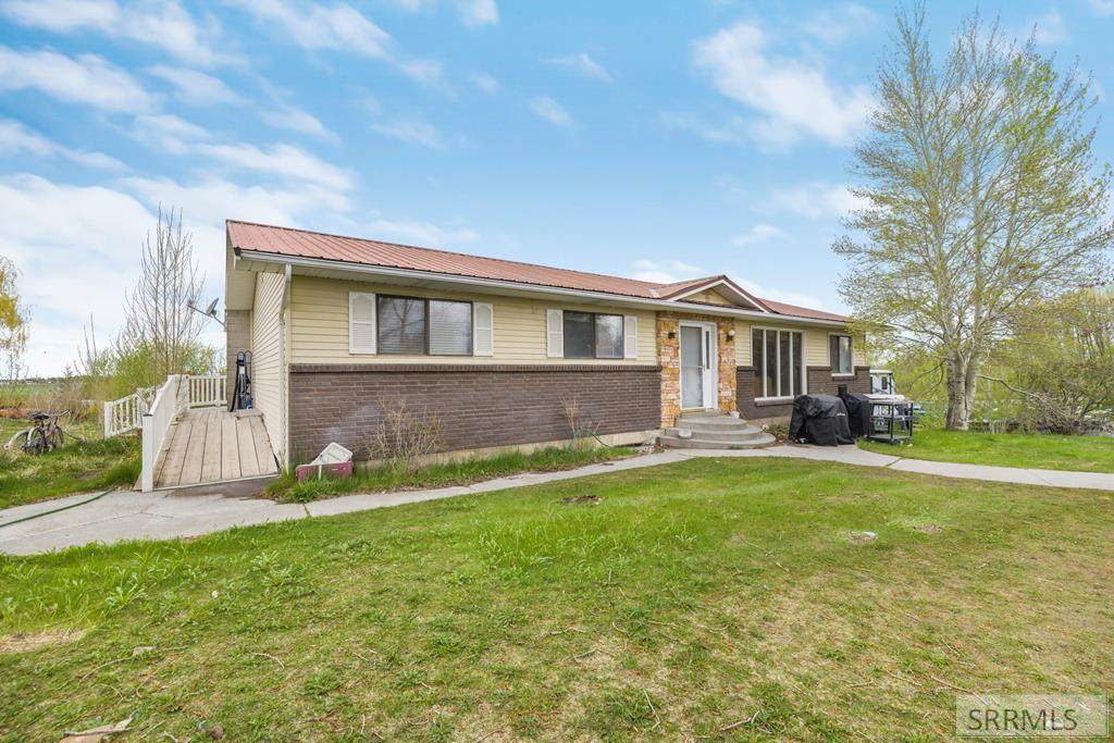 4671 495 W - Photo 1