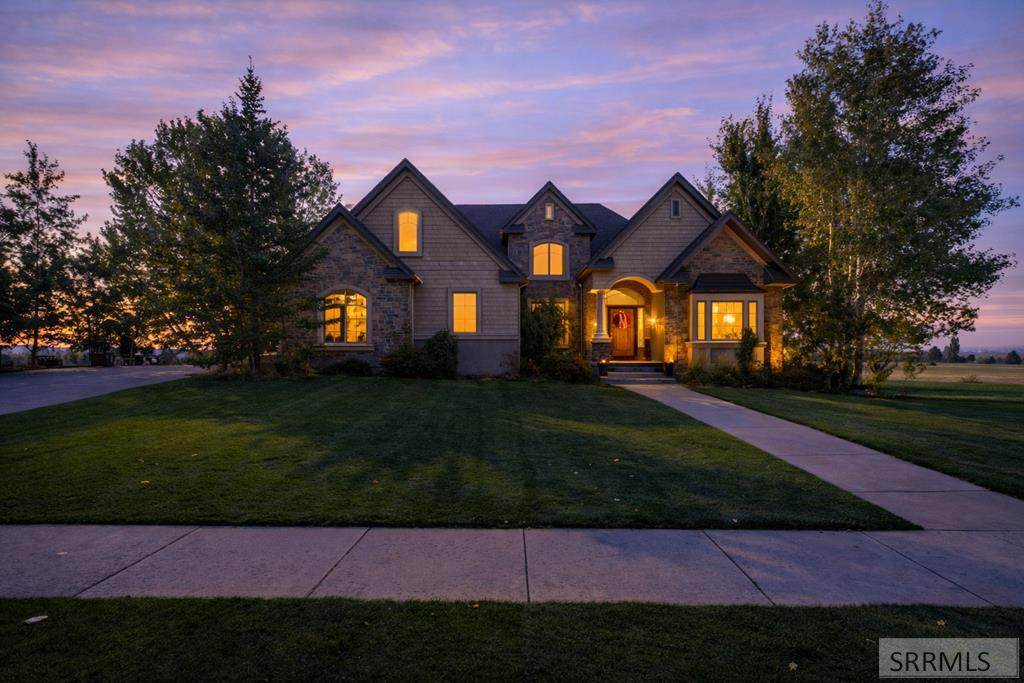 610 Autumn Drive - Photo 1