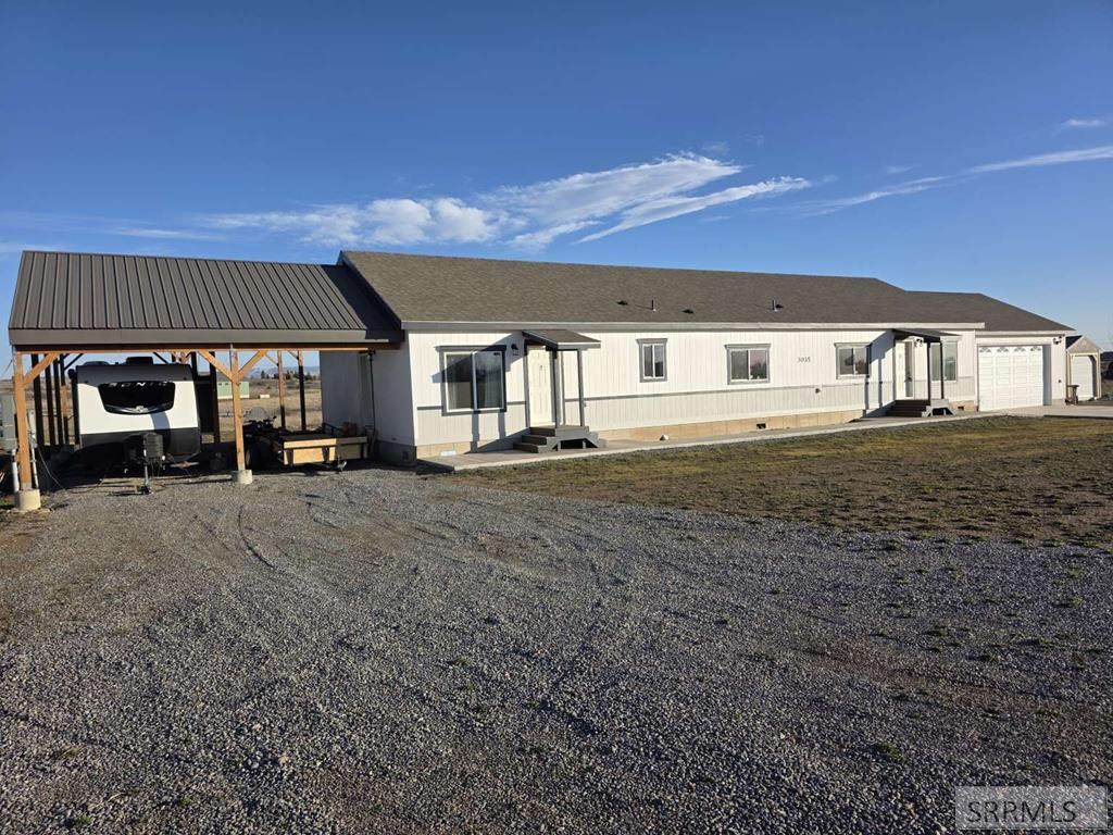 3035 756 N - Photo 1