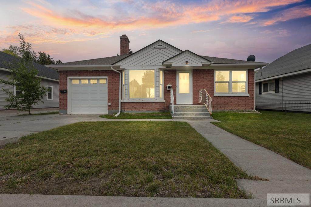 345 17th Street - Photo 1
