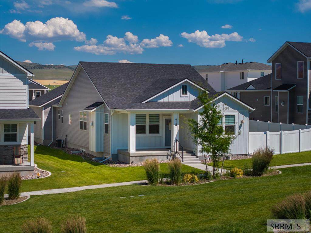 6147 Beacon Ln - Photo 1
