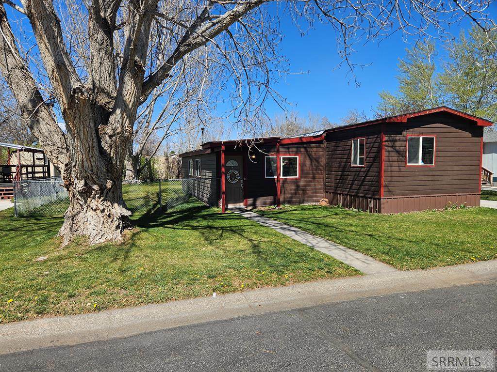 402 Violet Street - Photo 1