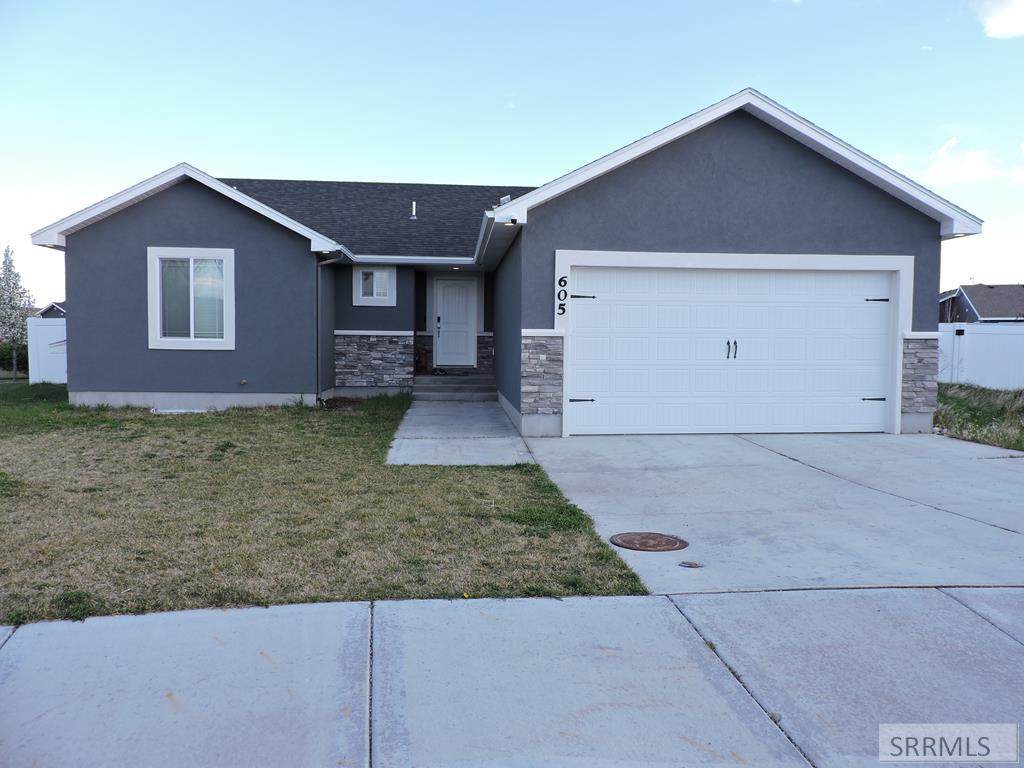 605 Boulder Street - Photo 1