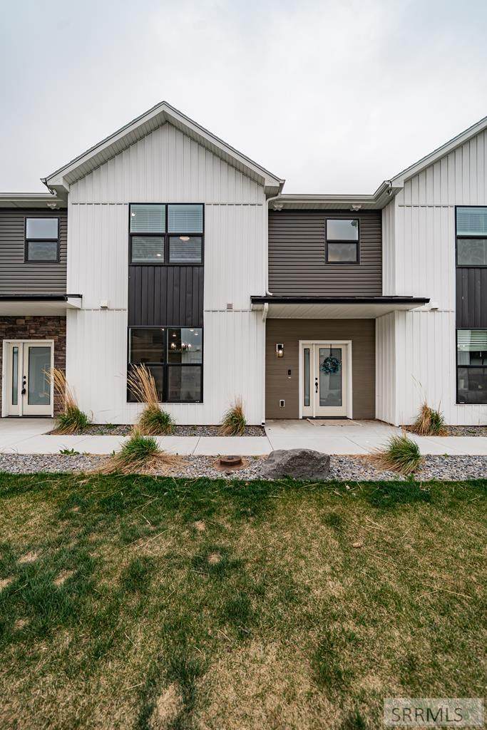 274 4th S - Photo 1