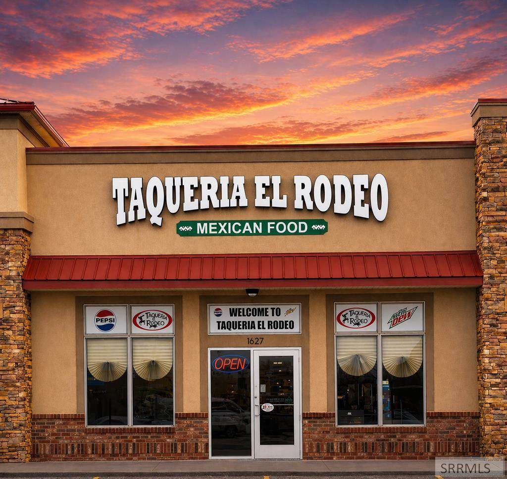 1627 Market Way - Photo 1