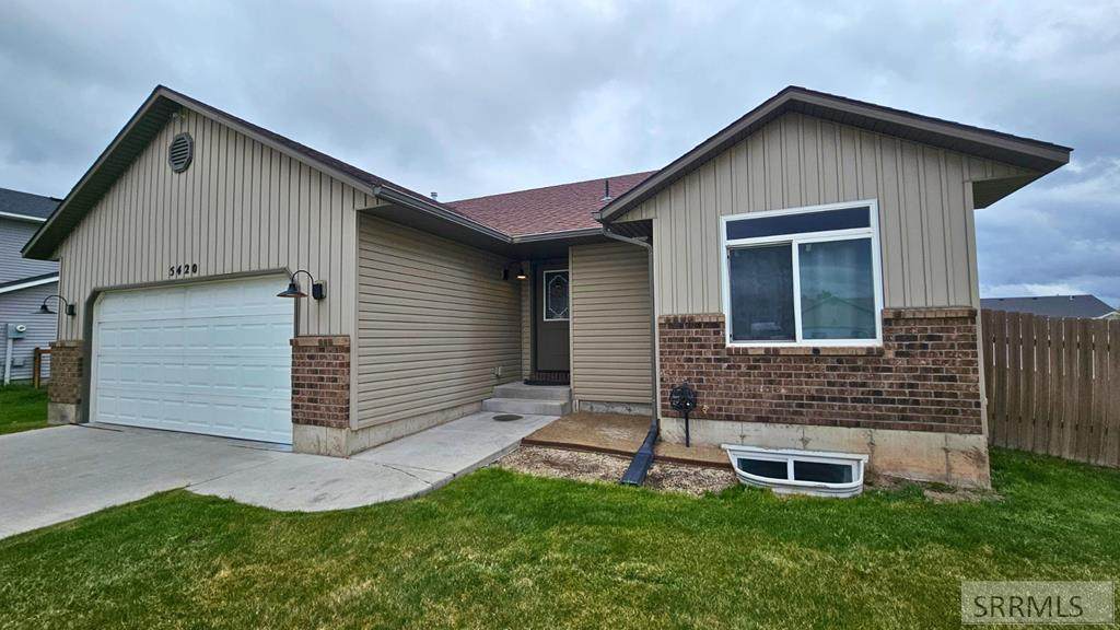 5420 E Elliott Street - Photo 1