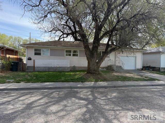 1322 Willard Ave - Photo 1