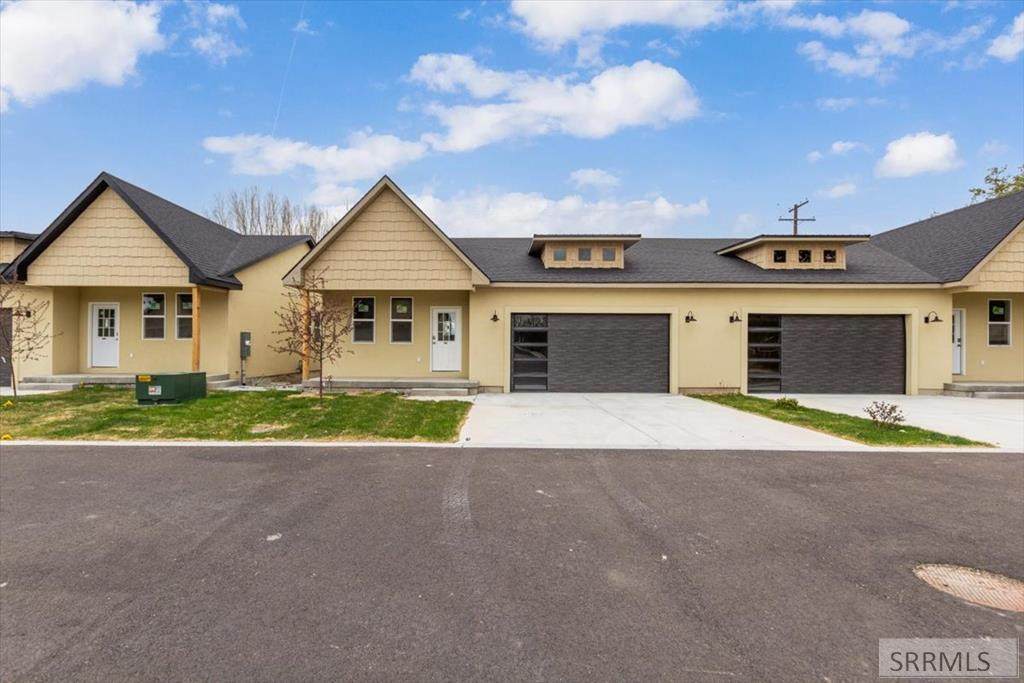 163 Olive Lane - Photo 1