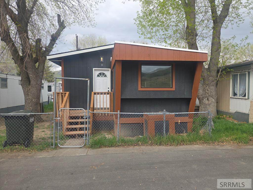 4920 5th Avenue - Photo 1