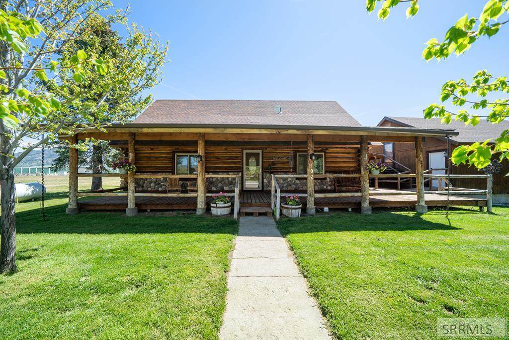 102 Valley Drive - Photo 1
