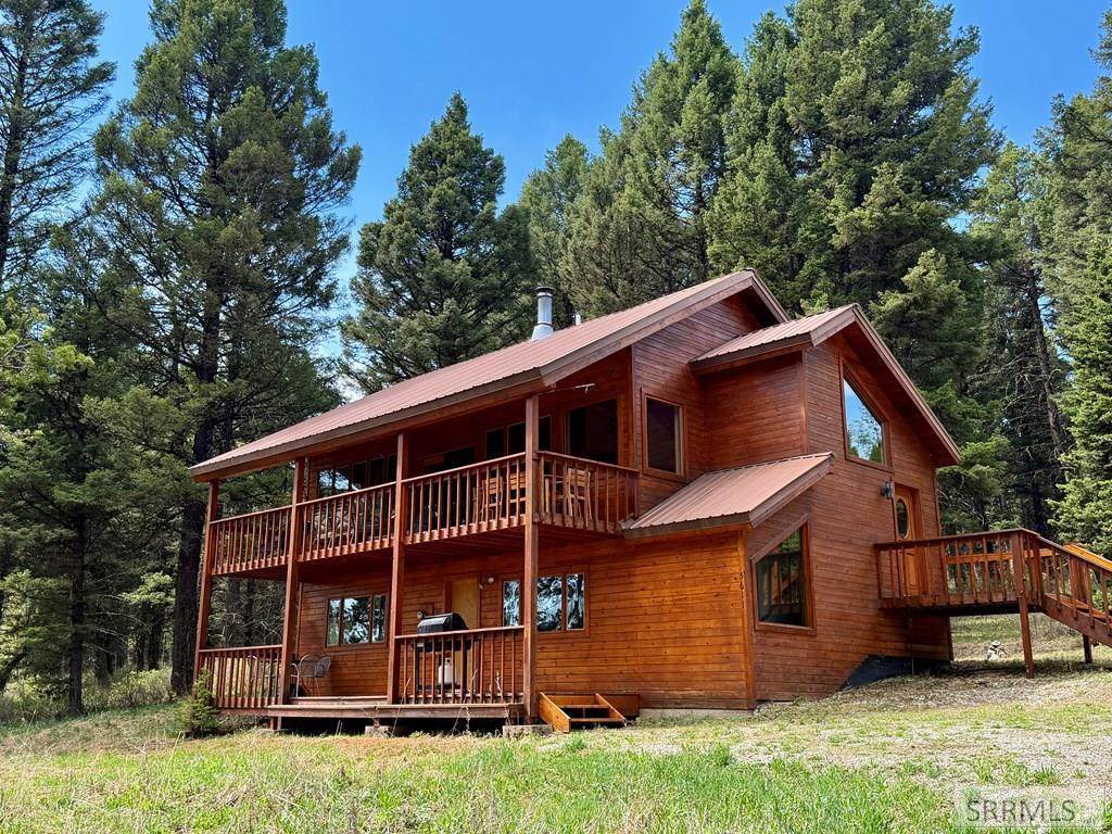 5611 2 Lazy 2 Road - Photo 1