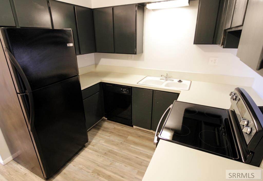 220 Fanning Avenue - Photo 1