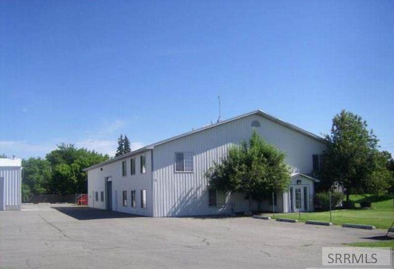 1463 Commerce Way - Photo 1