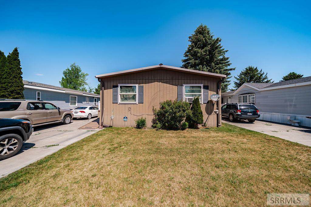 2167 Pinewood Place - Photo 1