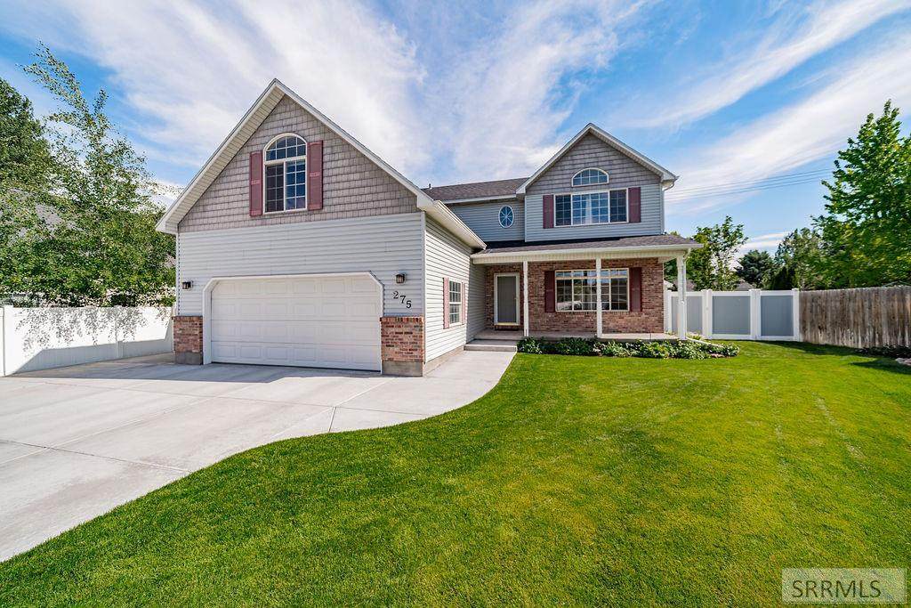 275 Richmond Circle - Photo 1
