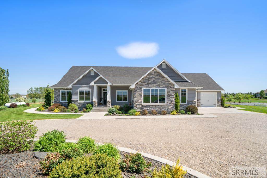 1059 N 575 E - Photo 1