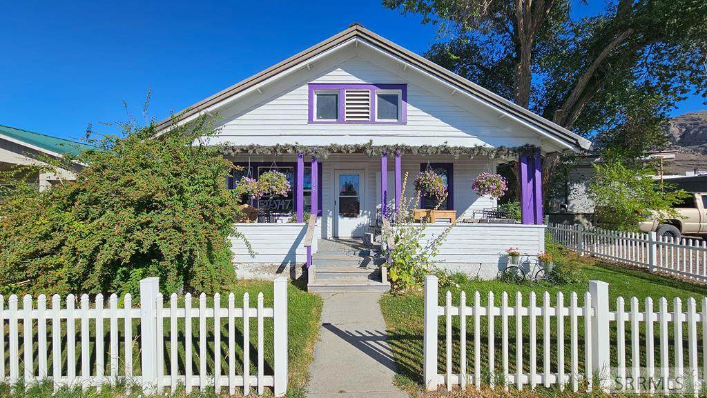 120 Lost River Avenue - Photo 1