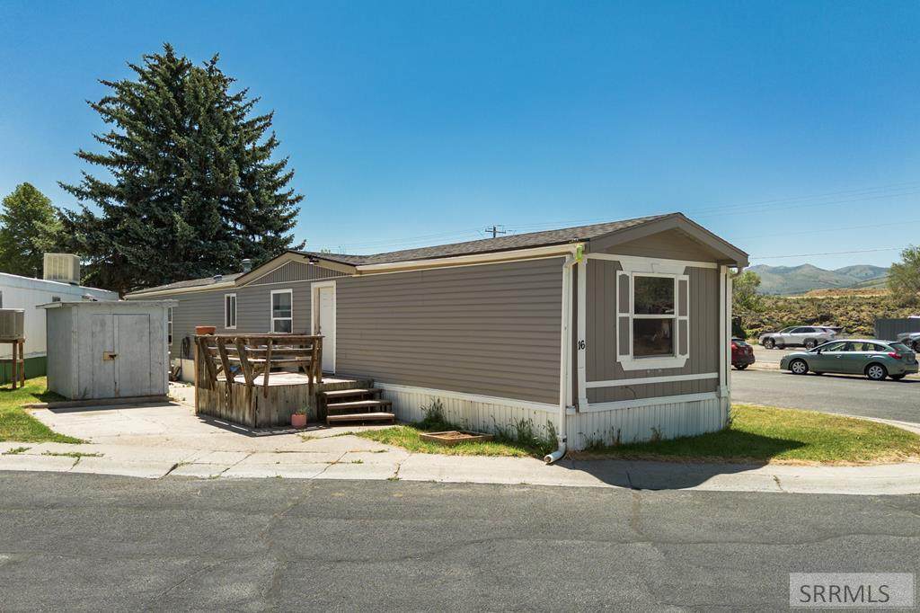 4700 5th Street - Photo 1