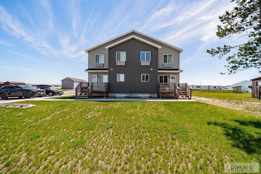 2302 Trails End - Photo 1