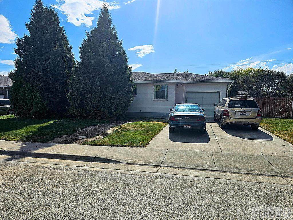 376 Edwards Avenue - Photo 1