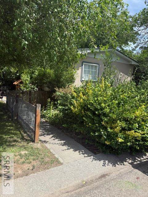 300 Blue Bell Lane - Photo 1