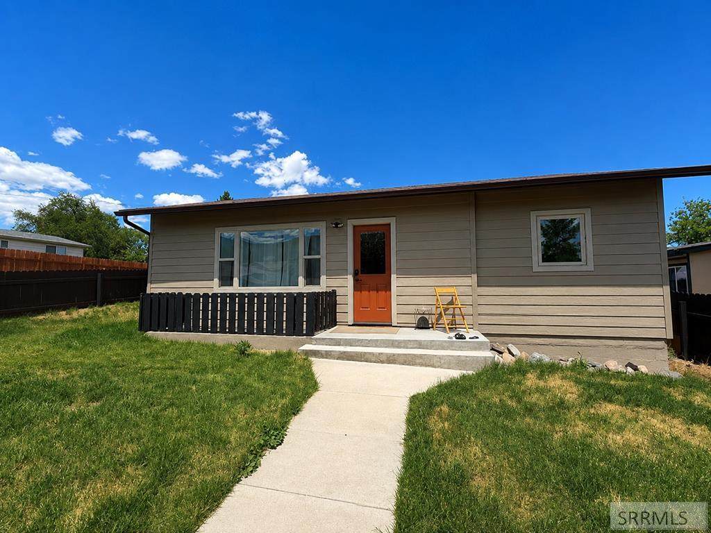211 Fairmont Street - Photo 1