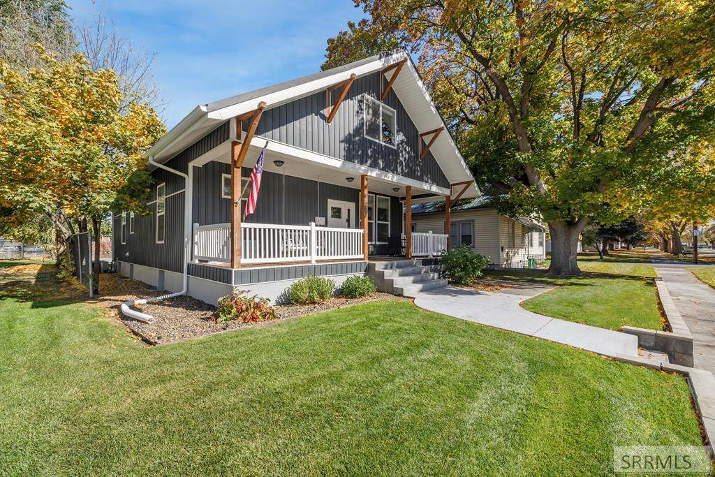 520 J Street - Photo 1