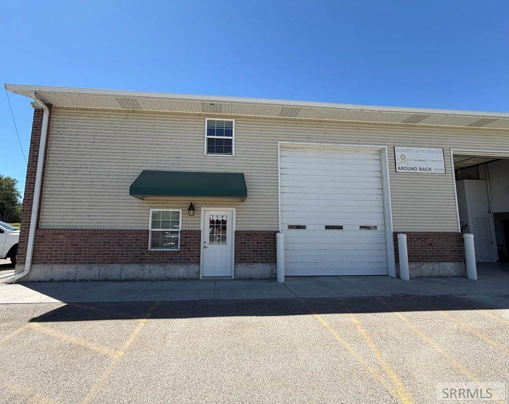 1664 Woodruff Park - Photo 1
