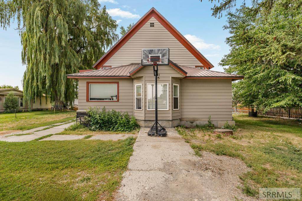 711 1550 N - Photo 1