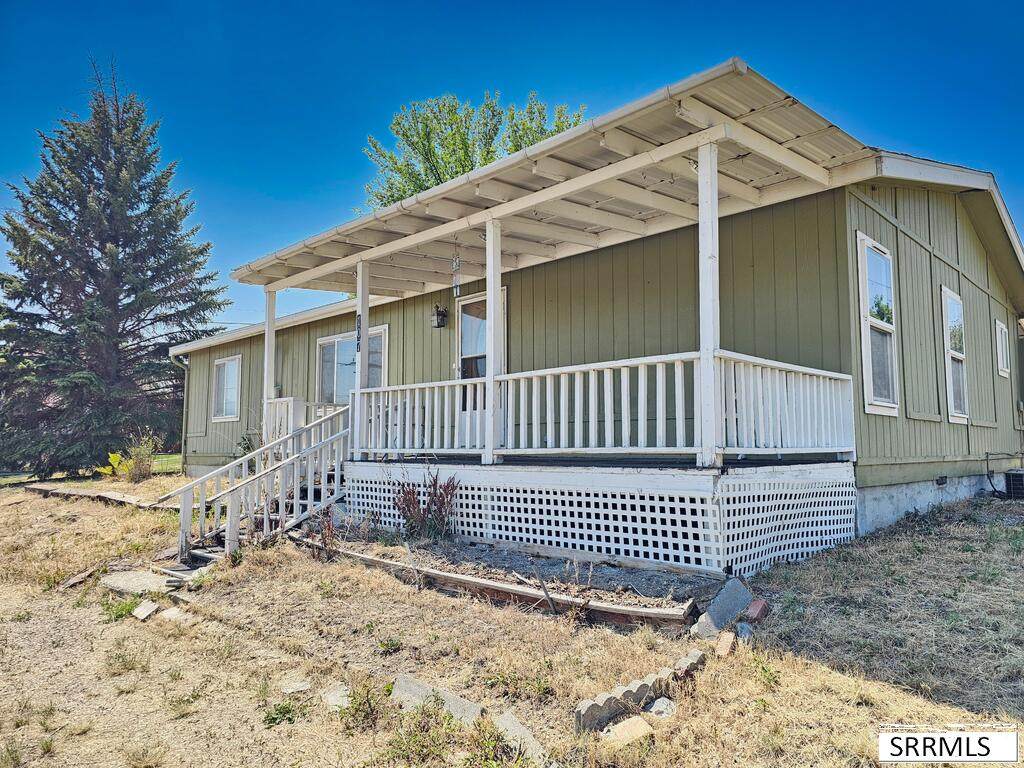 107 2nd Street - Photo 1